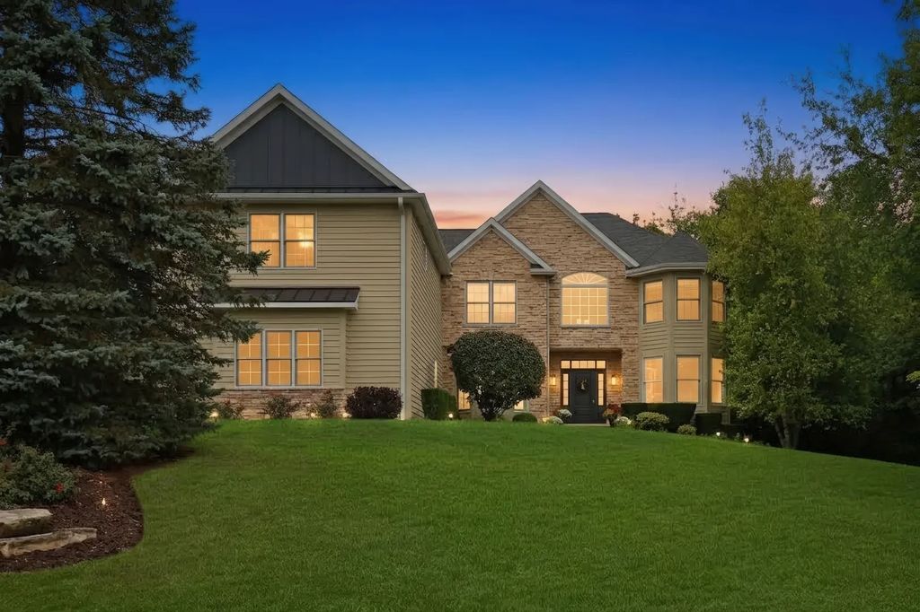 39675 Orchard Bluff Lane, Wadsworth