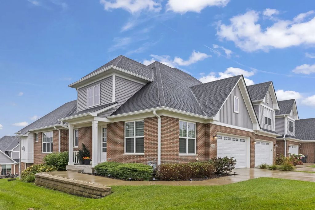 17063 Foxtail Drive 29, Orland Park
