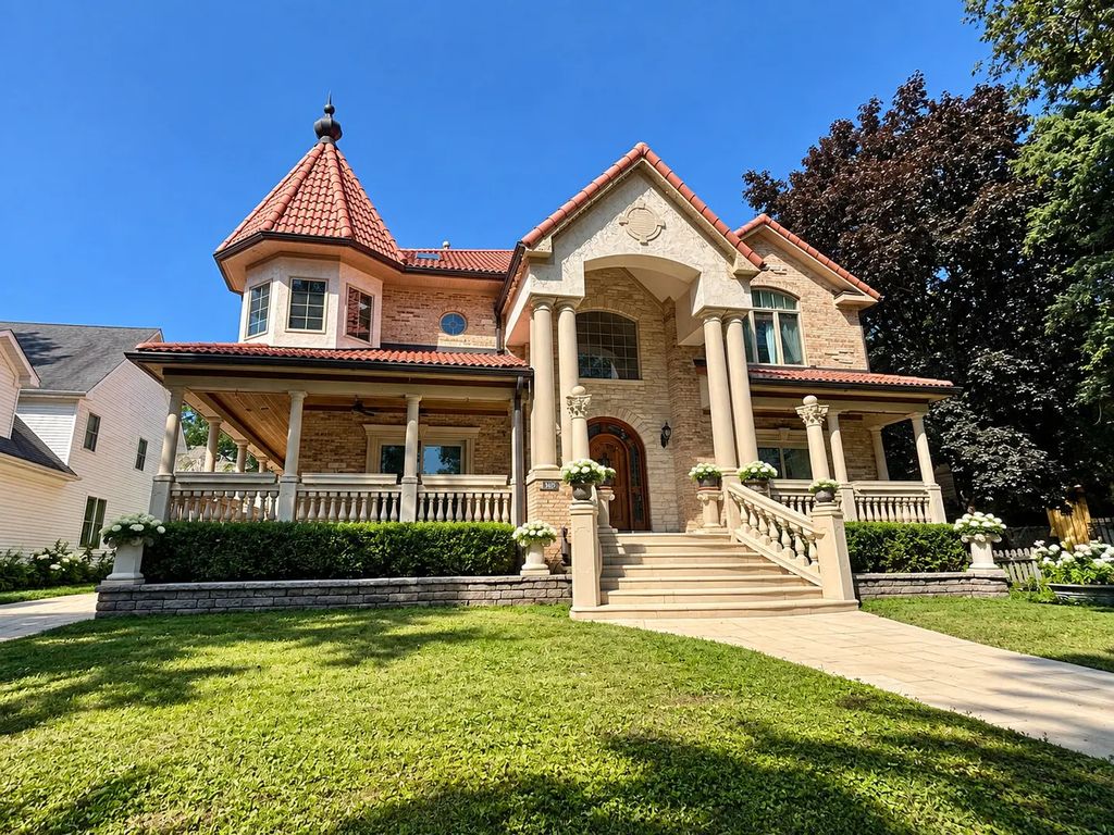 936 Hammerschmidt Avenue, Lombard