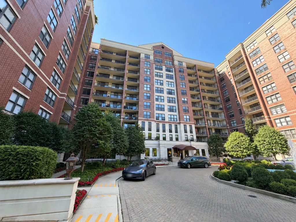 55 W Delaware Place 208-p052, Chicago