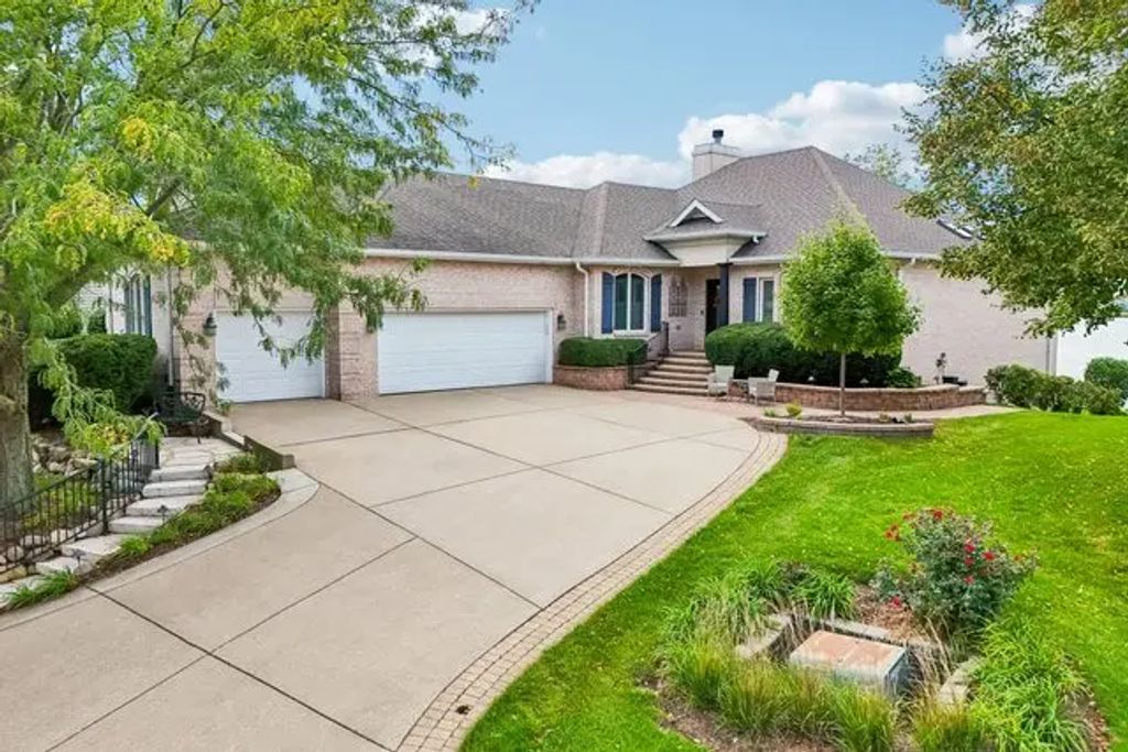 13454 Wood Duck Drive, Plainfield