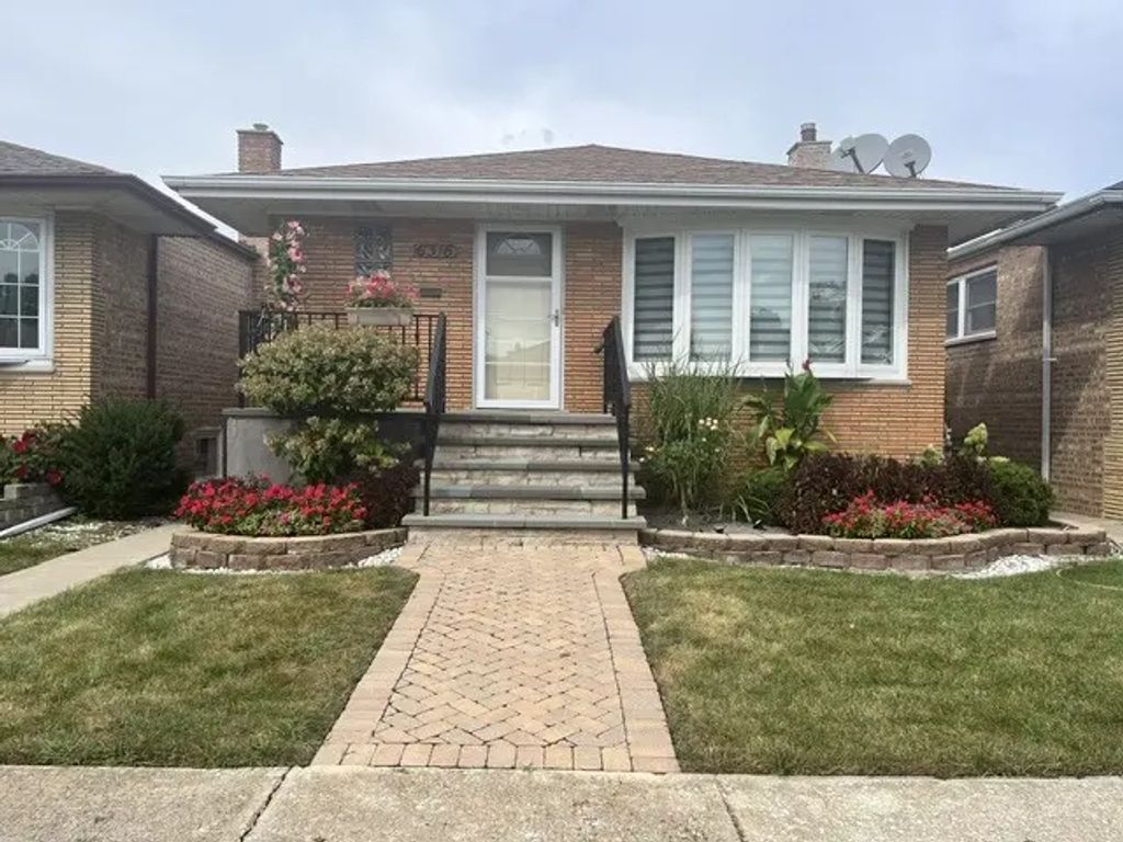 6316 W 64th Street, Chicago