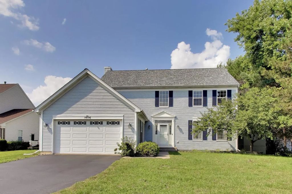 14106 Glenwood Court, Libertyville