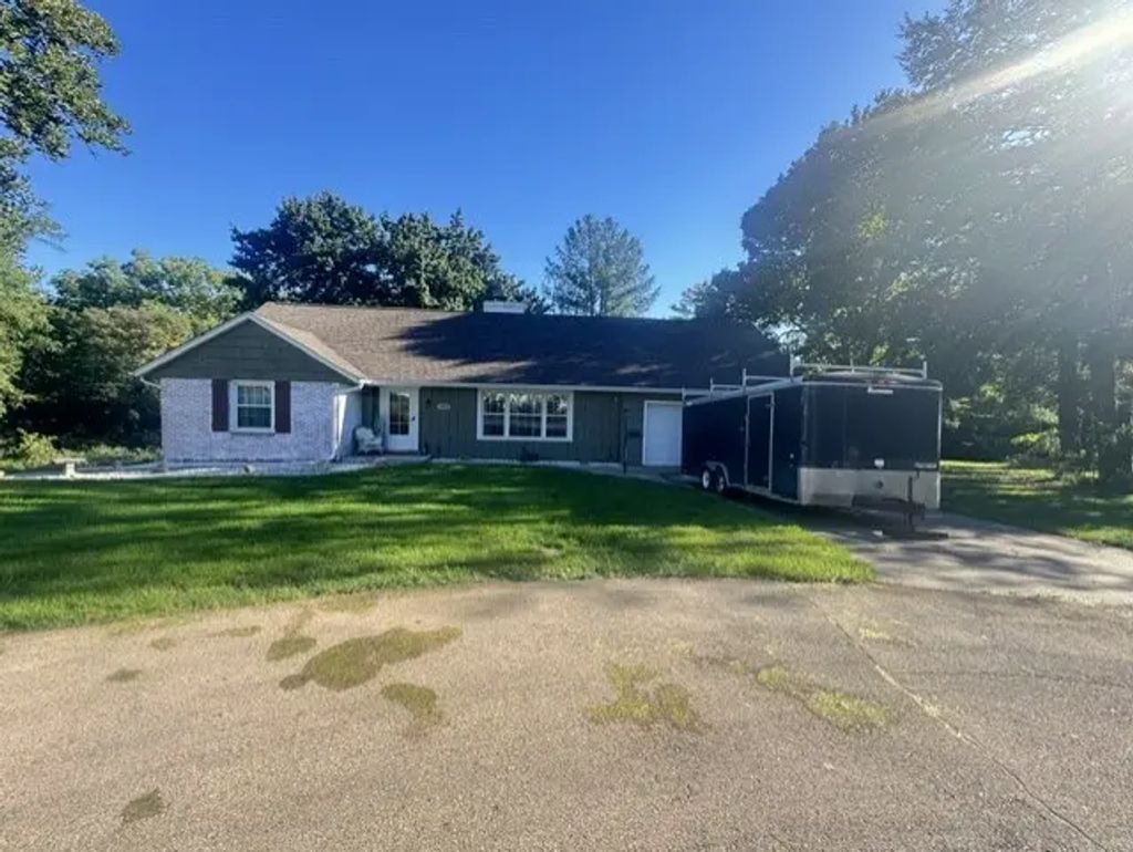 1408 Caroline Avenue, Clinton