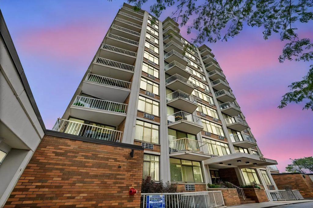 3100 S King Drive 601, Chicago