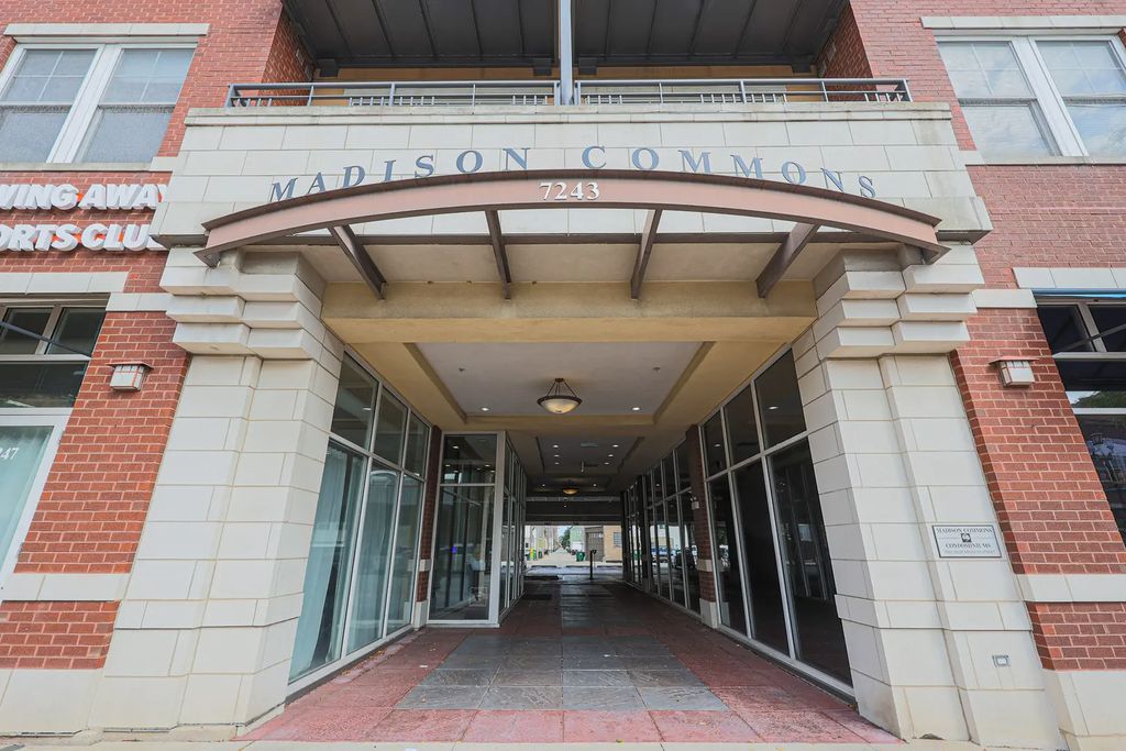 7243 Madison Street 318, Forest Park