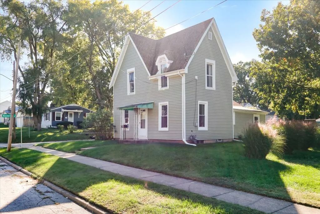 1102-1104 W Mill Street, Bloomington
