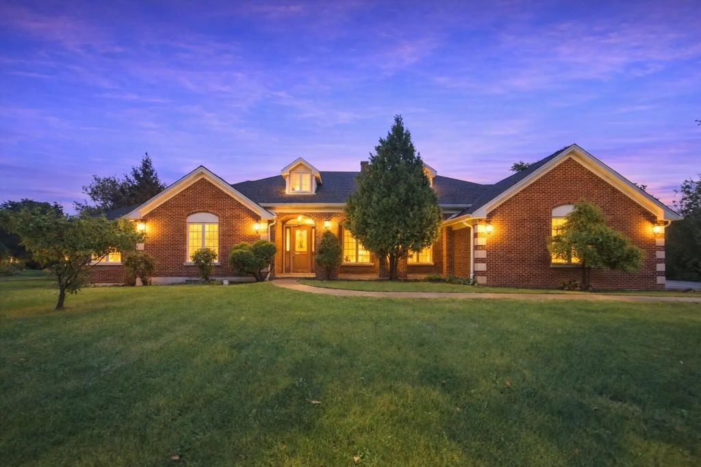 607 Birch Avenue, Lake Bluff