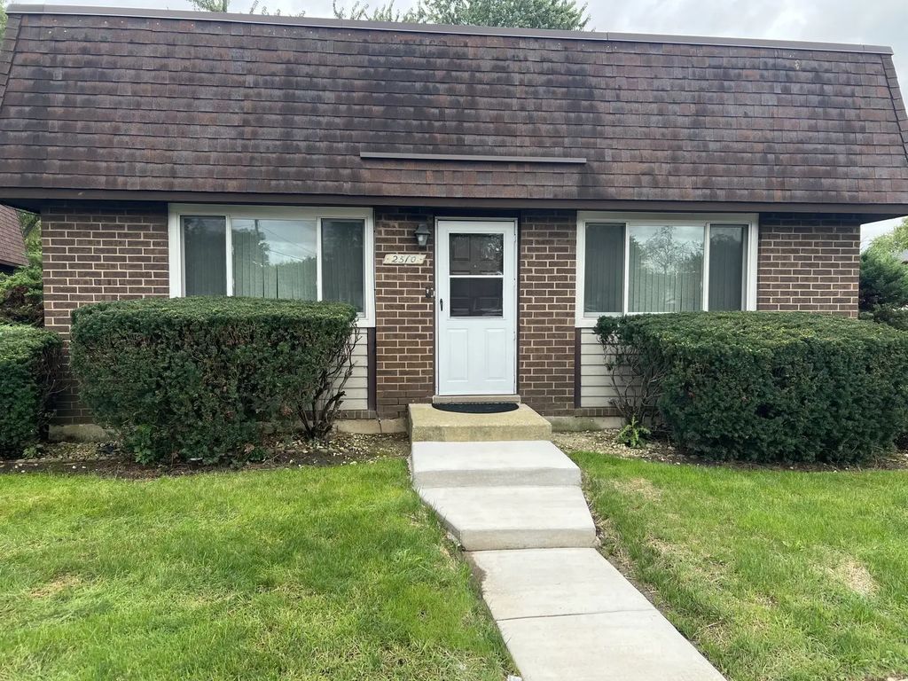 2510 Berkshire Court 1, Waukegan