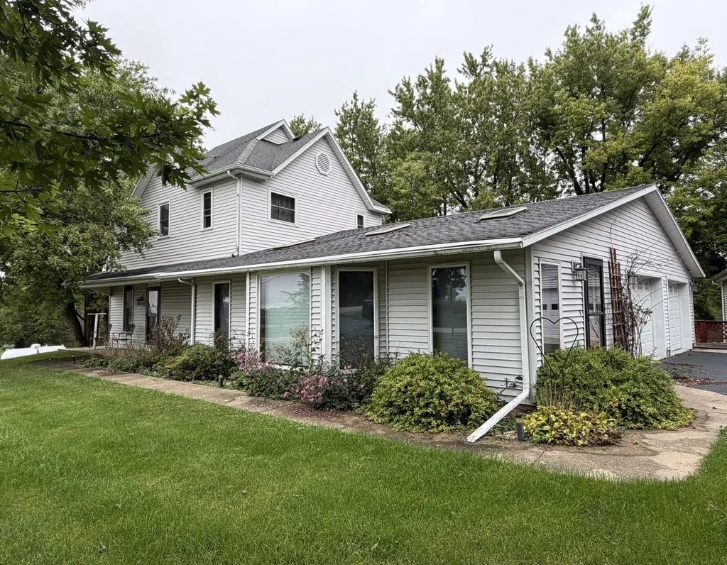 2472 W Red Oak Road, Freeport