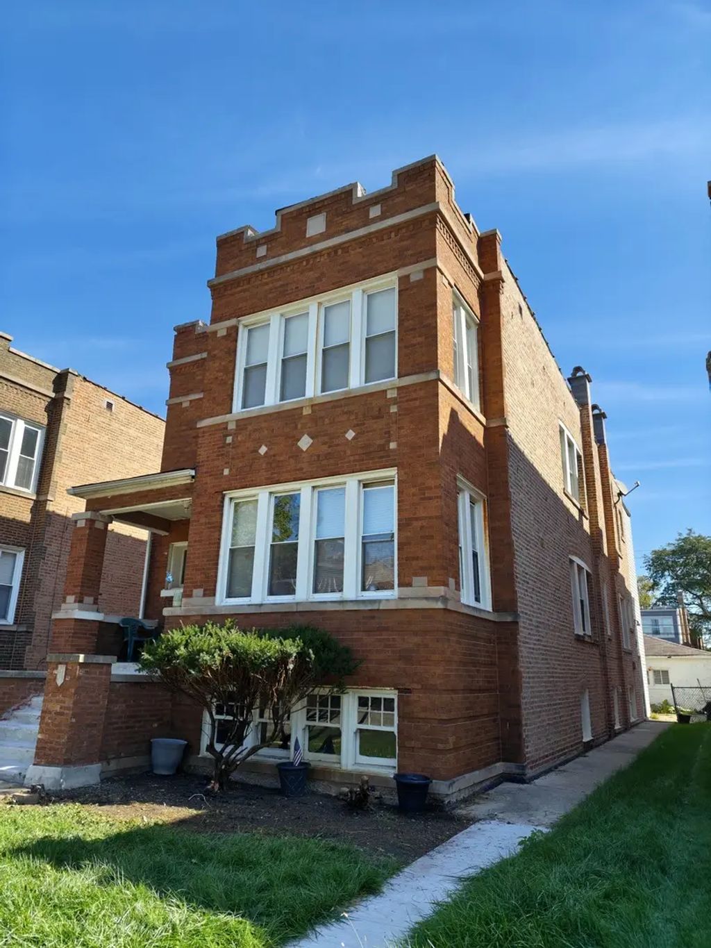2119 Gunderson Avenue, Berwyn