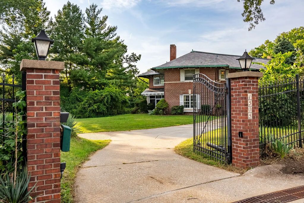 1505 19th Avenue, Rock Island