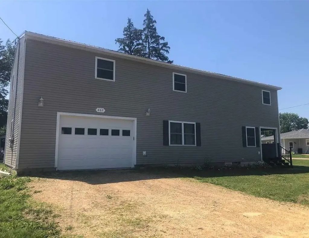 207 W Avon Street, Forreston