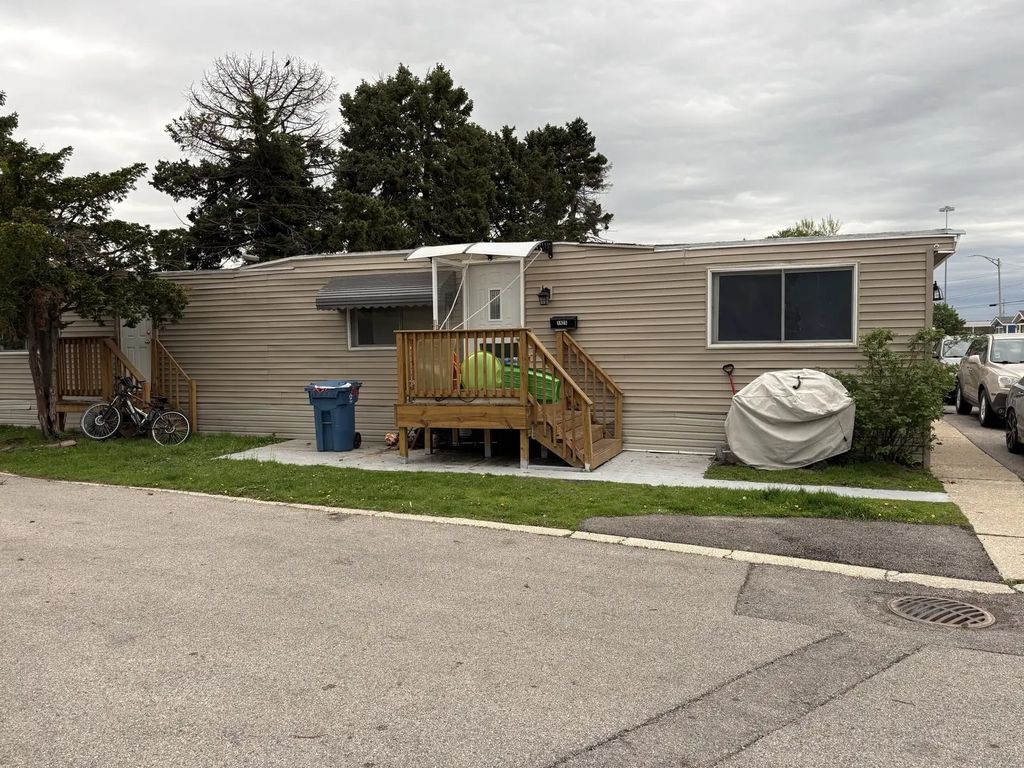 1425 N 43 Avenue, Stone Park