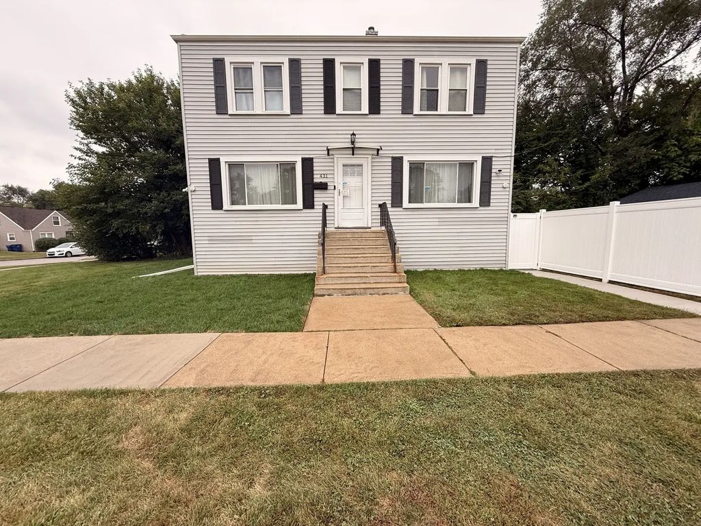 431 W Elm Street, Villa Park
