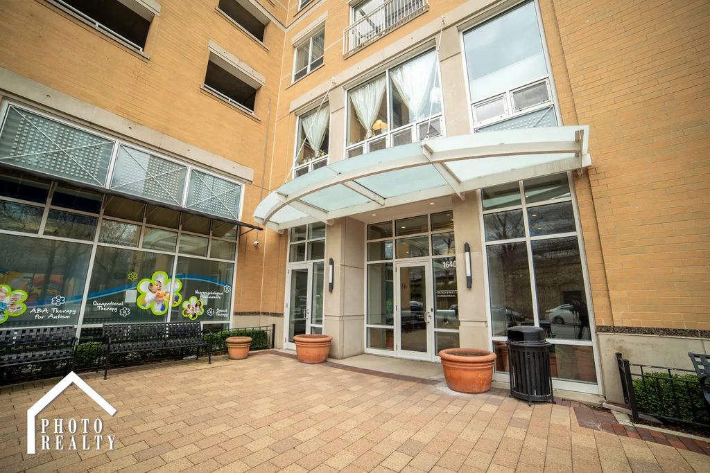 1640 Maple Avenue 1208, Evanston