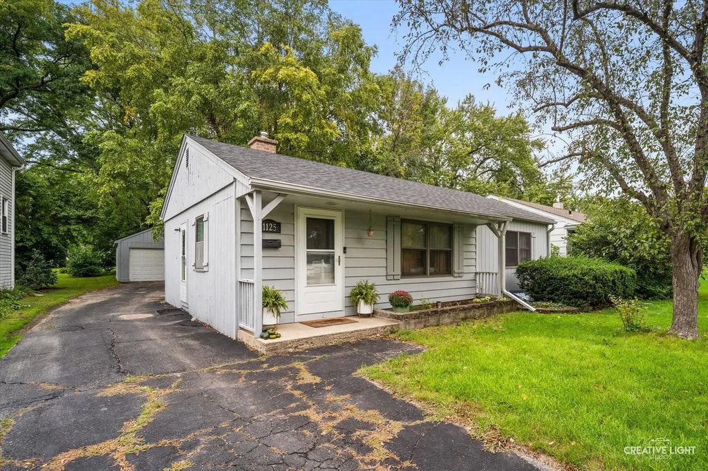 1125 Ash Street, St. Charles