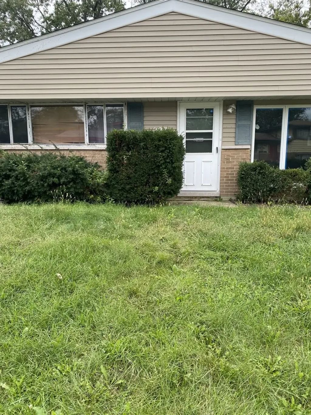 227 Early Street, Park Forest