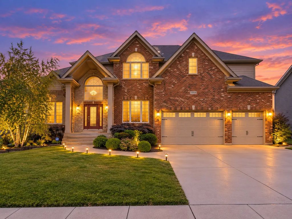 12914 Ridge Wood Lane, Plainfield