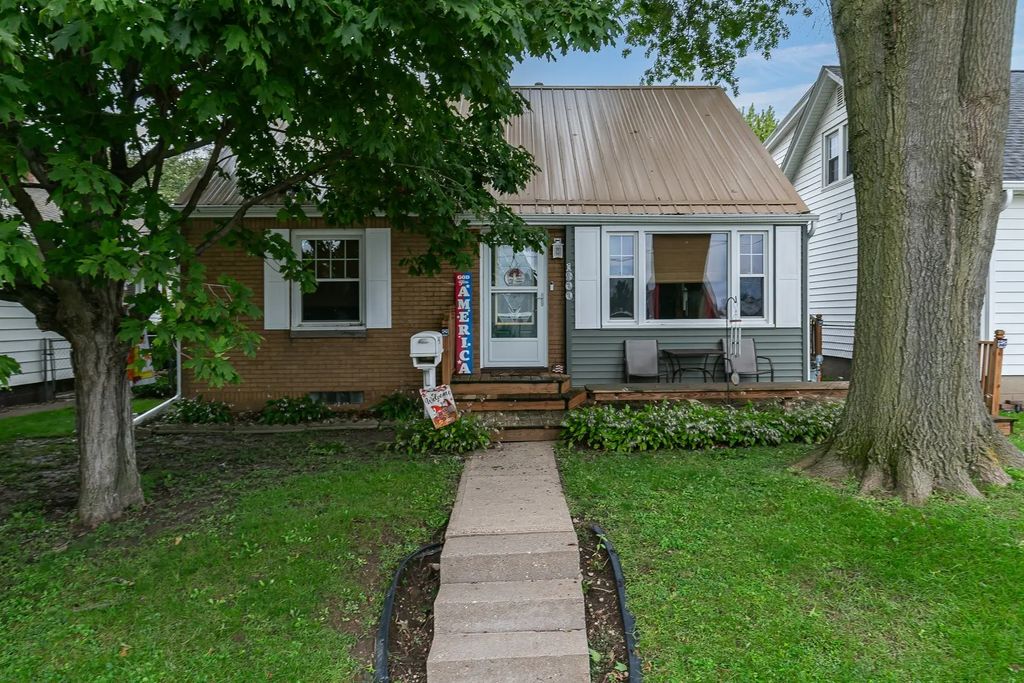 1900 29th Street, Moline