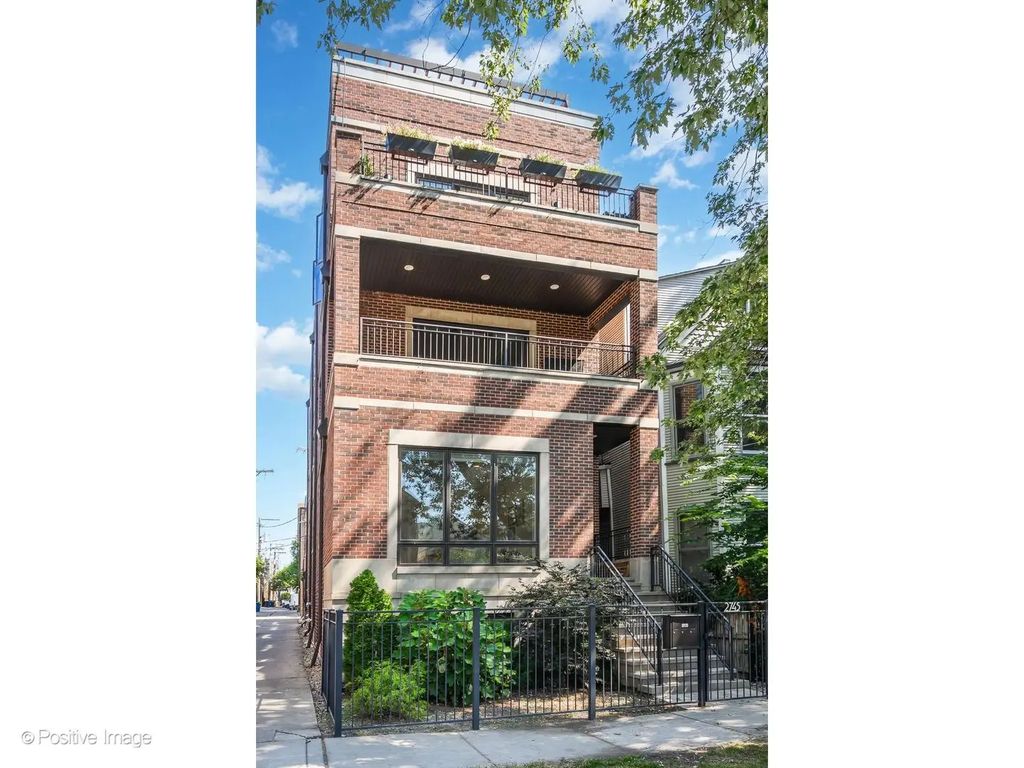 2745 N Greenview Avenue 1, Chicago