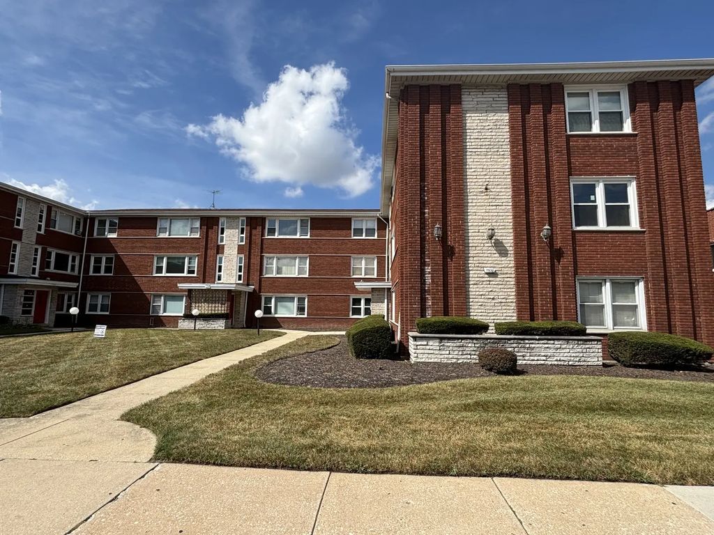 7932 S Pulaski Road 302, Chicago