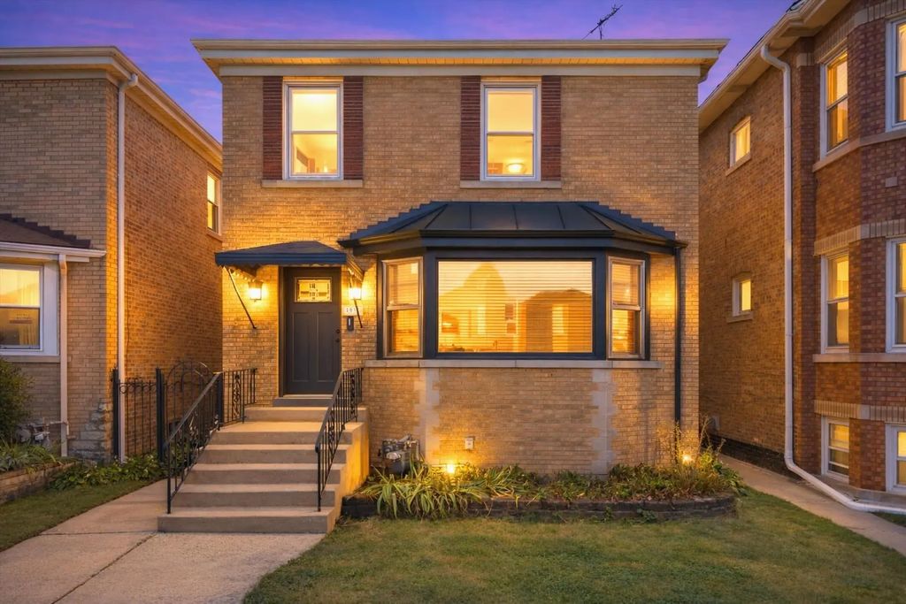 1838 Maple Avenue, Berwyn