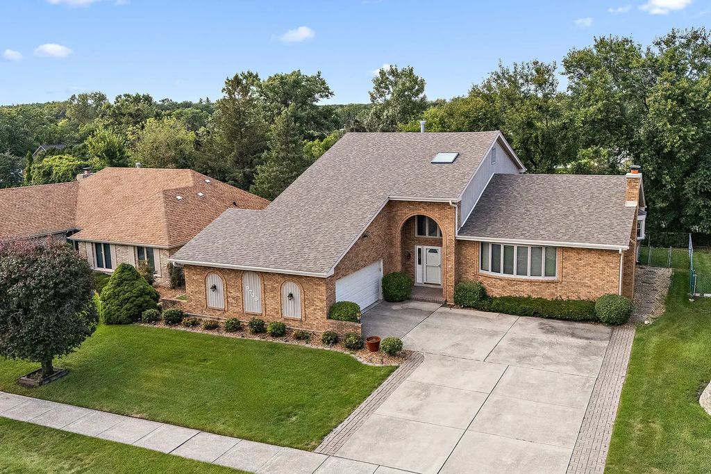 9736 W Pebble Drive, Palos Park