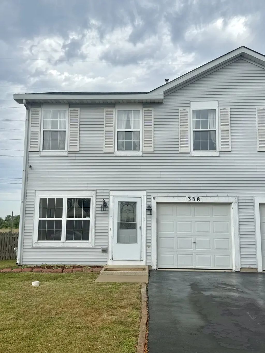 388 Richmond Drive, Romeoville