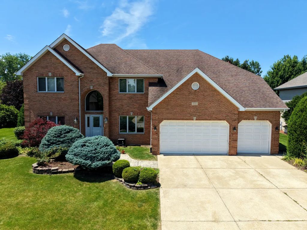 336 Tuttle Drive, Bloomingdale