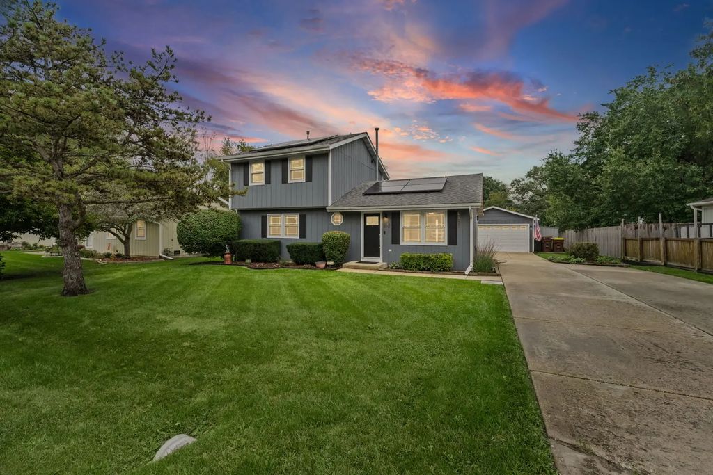 5216 Palm Street, McHenry