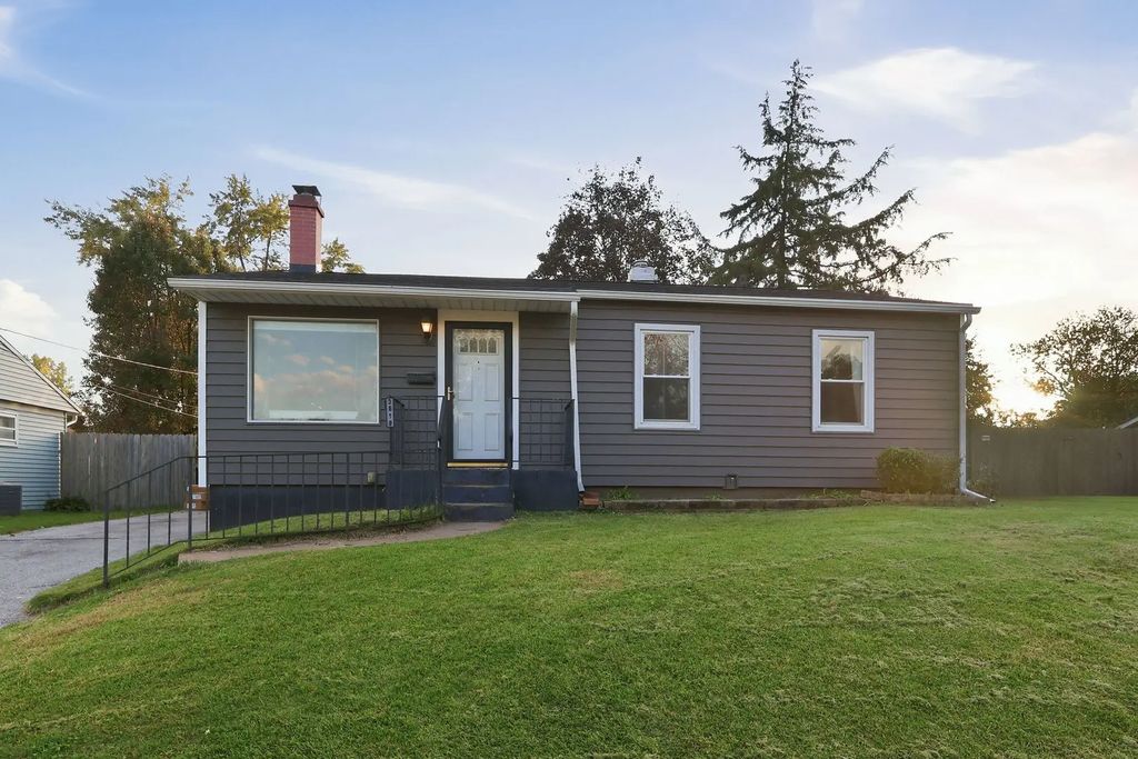 3819 Sunnyside Avenue, Davenport