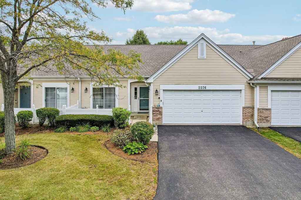 2276 Ashbrook Lane, Grayslake