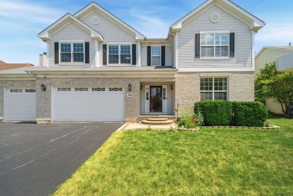 37061 N Bonnie Brae Road, Lake Villa