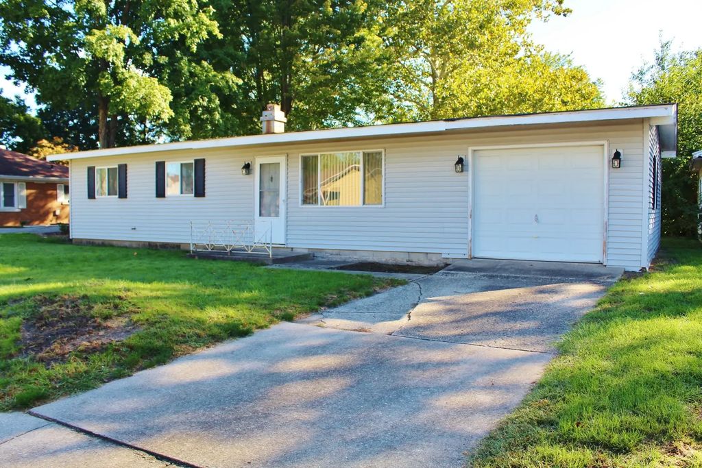 39 Lynwood Drive, Morris