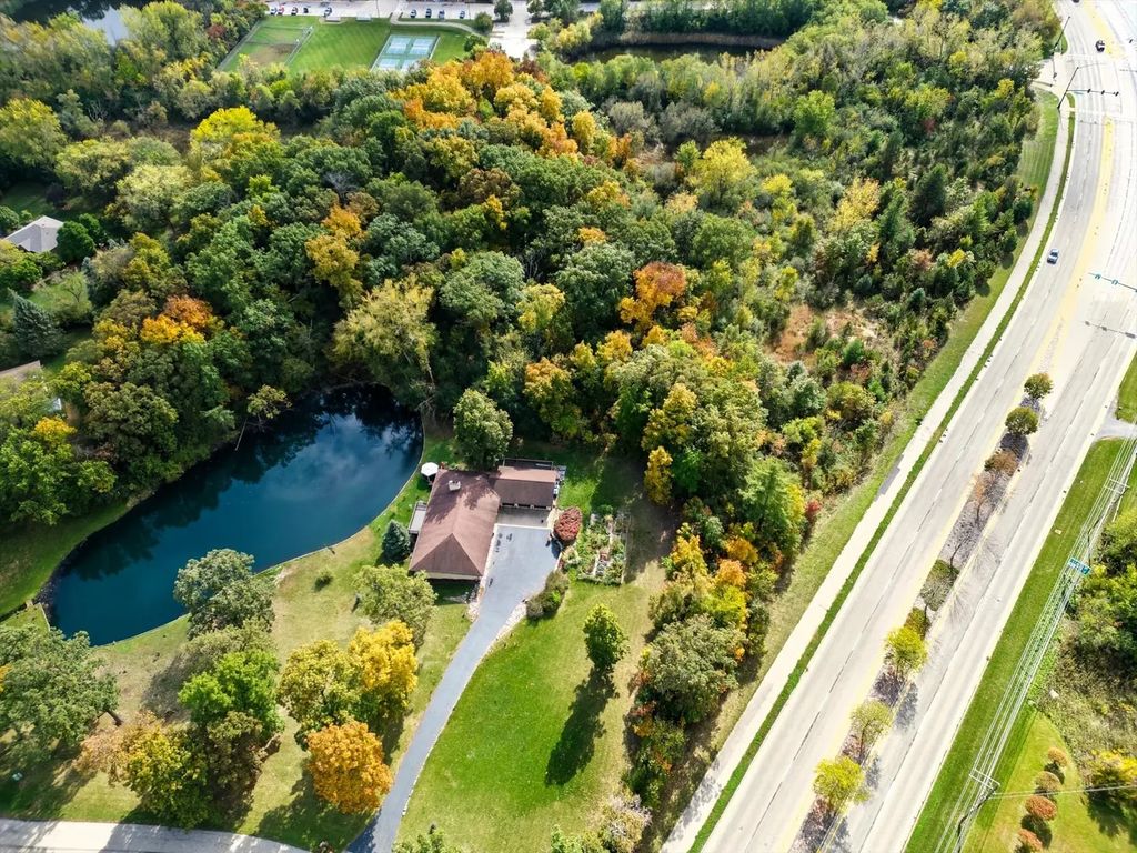 21041-51 N Quentin Road, Lake Zurich
