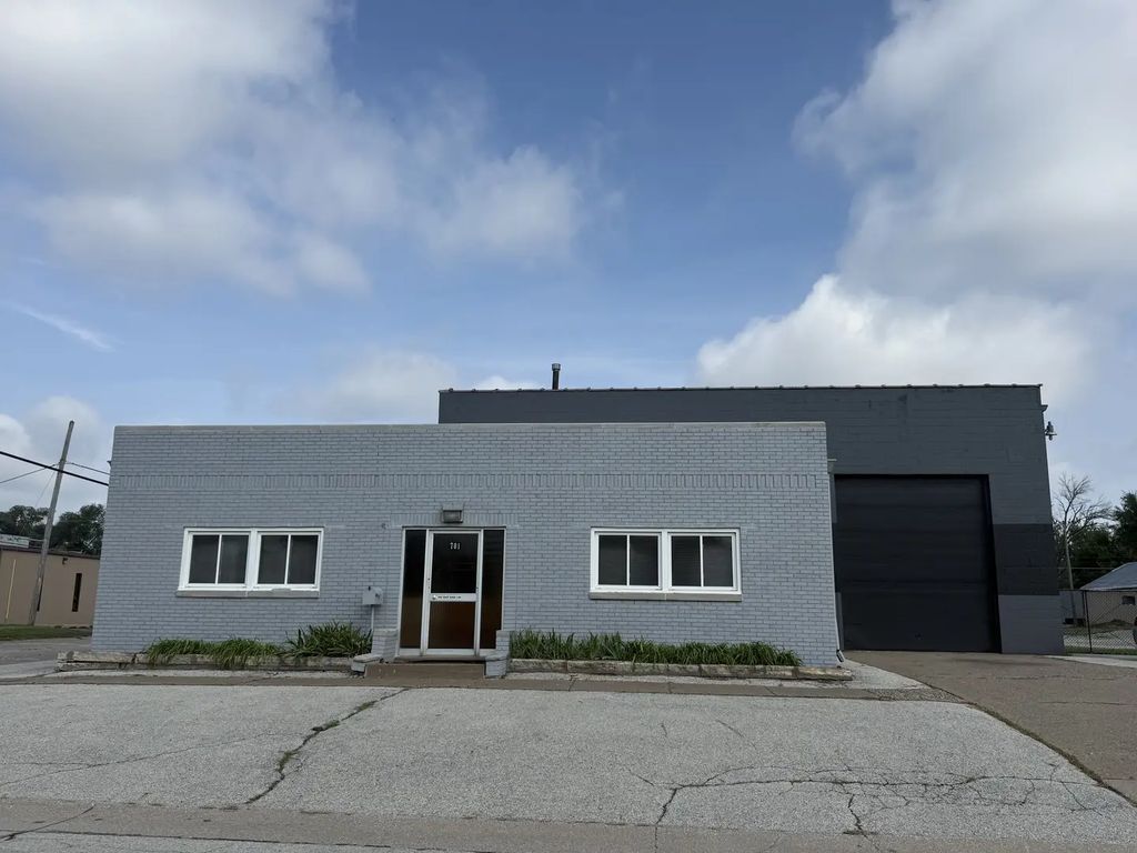 701 26th Avenue, Rock Island