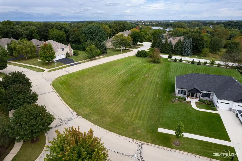 699 Greenfield Road, Sugar Grove