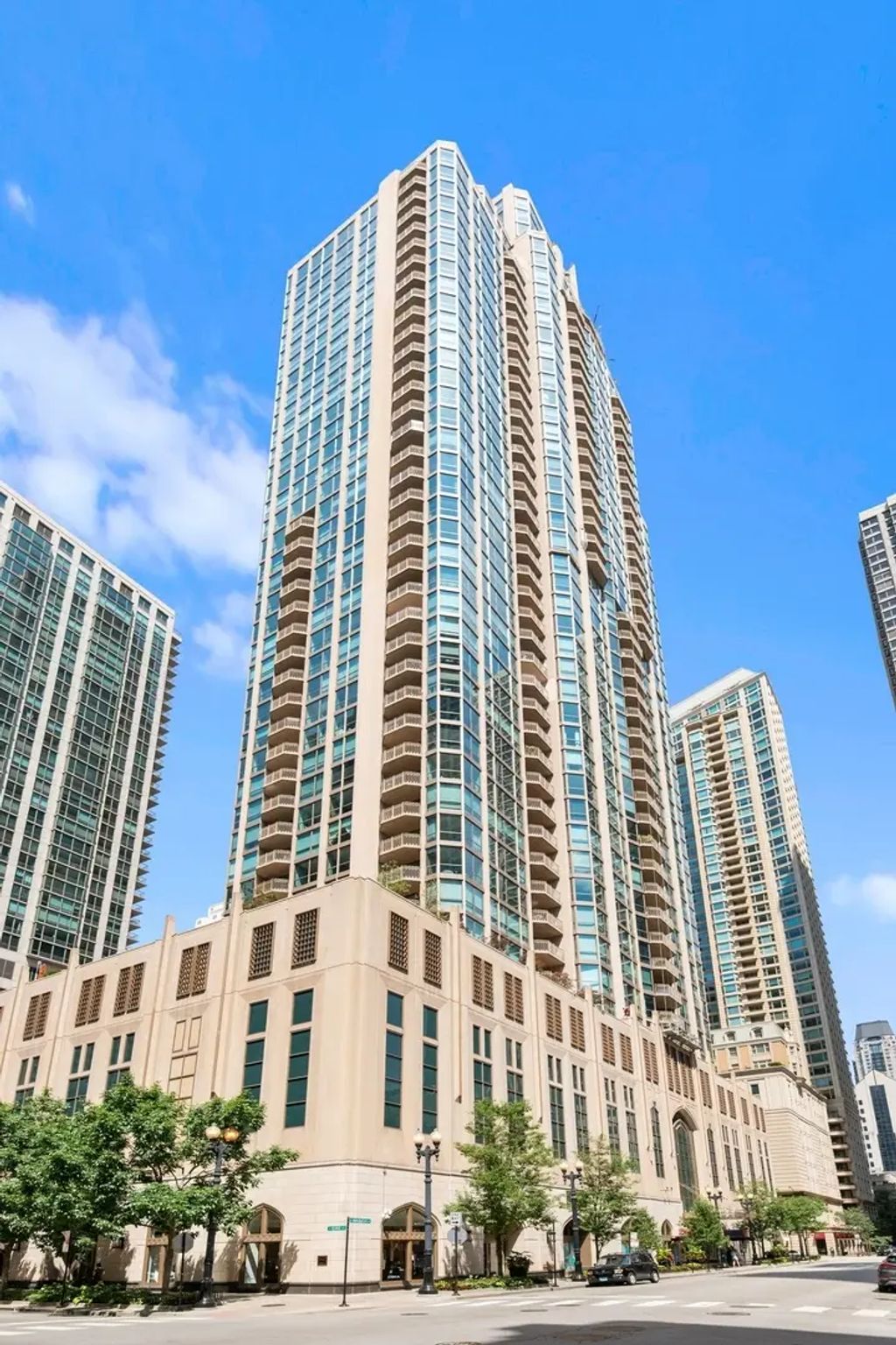 21 E Huron Street 2803, Chicago