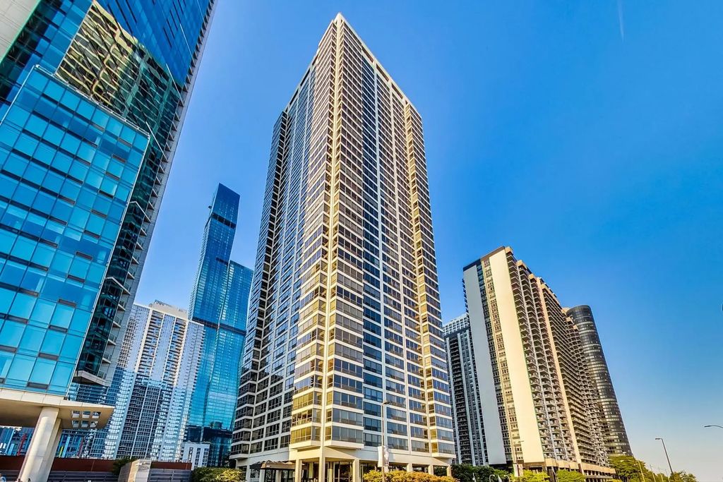 360 E Randolph Street 1401, Chicago