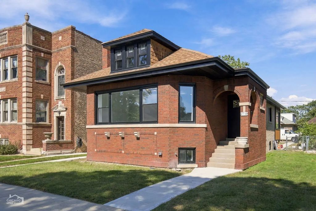 1716 E 83rd Place, Chicago