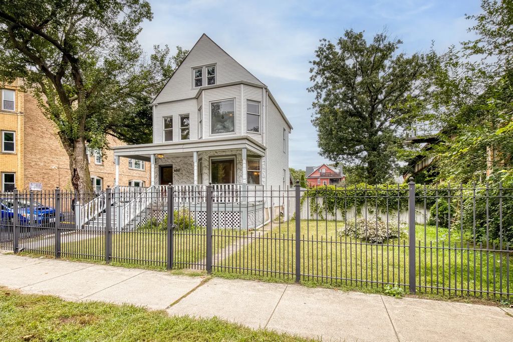 4647 N Winchester Avenue, Chicago