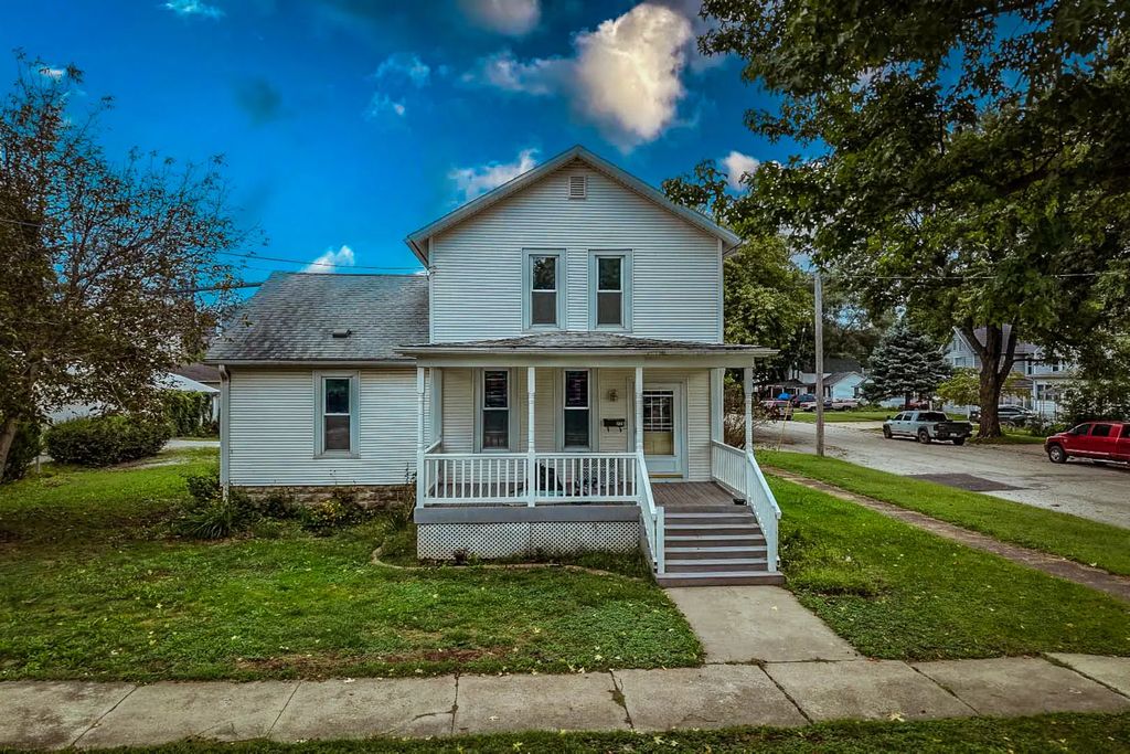 223 N 3rd Street, Watseka