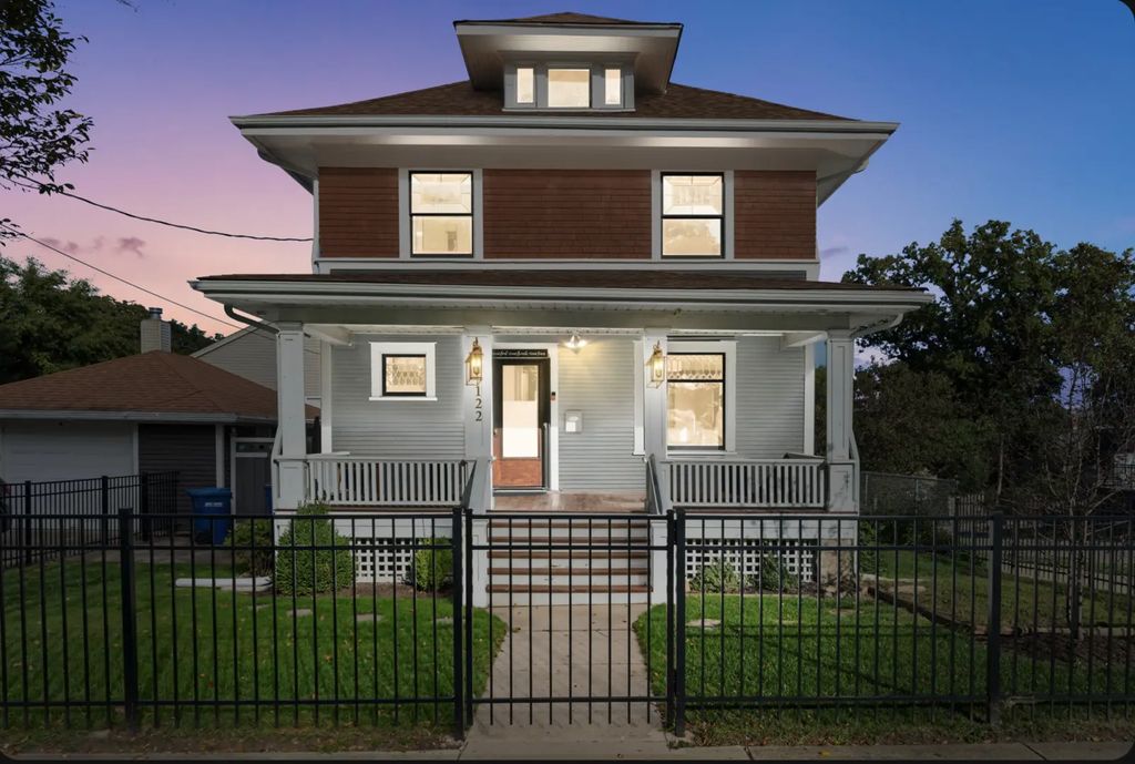 122 S 5th Street, St. Charles