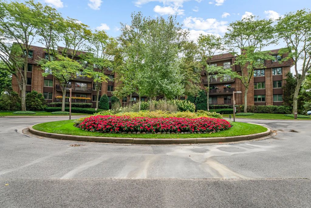 1175 Lake Cook Road 406, Northbrook