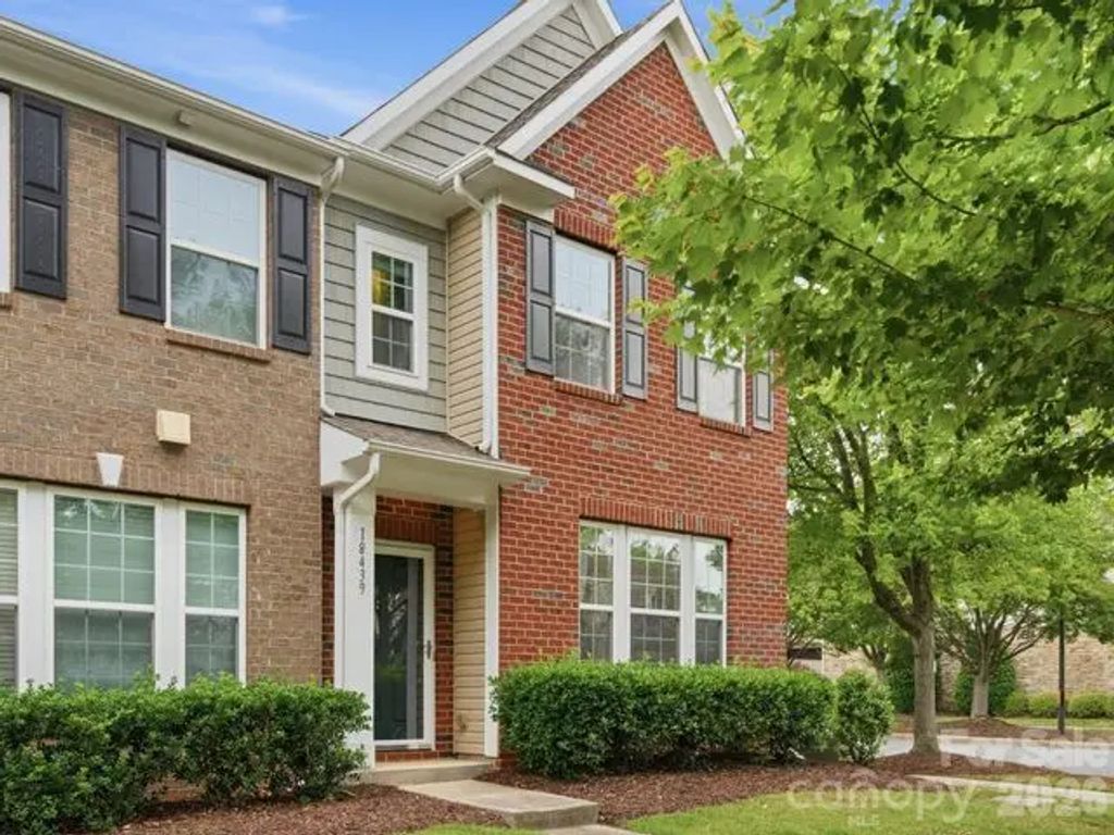 18439 The Commons Boulevard, Cornelius