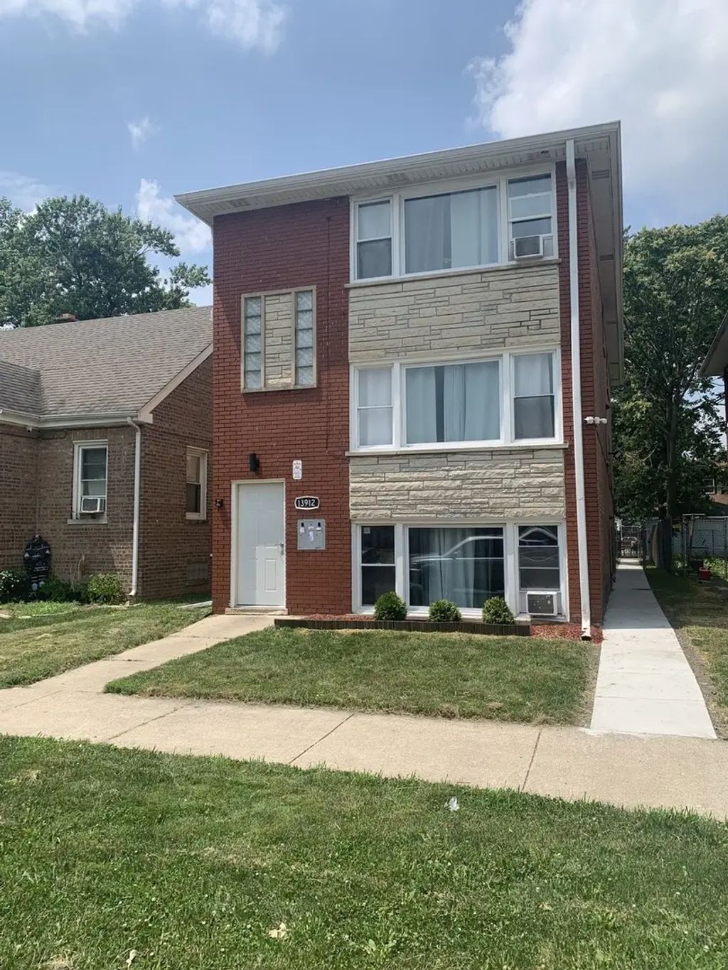 13912 S Edbrooke Avenue, Riverdale