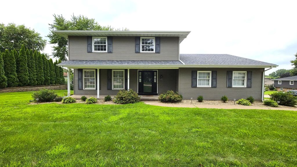4470 18th Street, Bettendorf