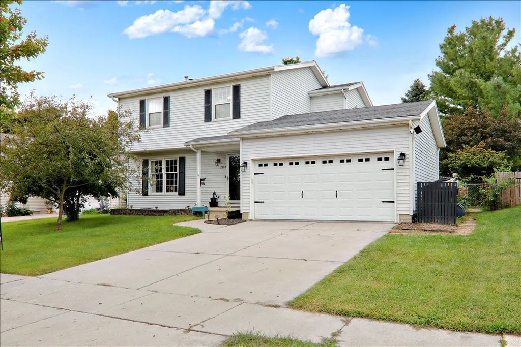 2805 Rocksbury Drive, Bloomington
