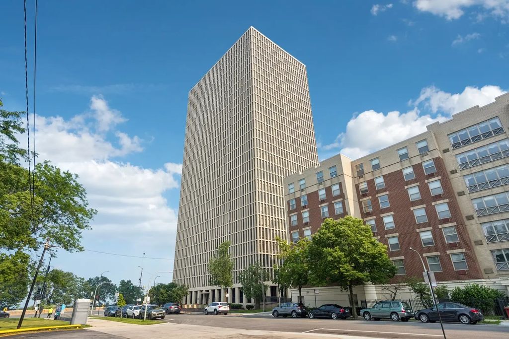 6700 S South Shore Drive 24k, Chicago